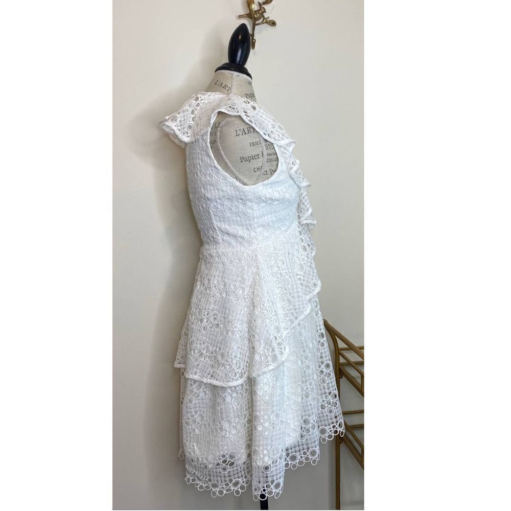 ELLIAT White Lace Mini Ruffle Interlude Style Mini Dress MEDIUM - Picture 11 of 12